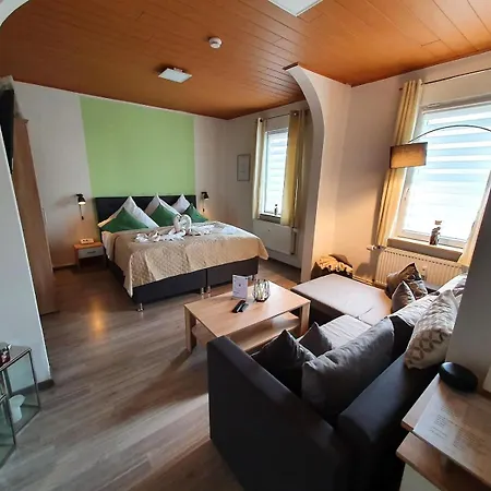 Apartament Wohlfuehl-wohnung Mit Sternekomfort Und Balkon In Tanne